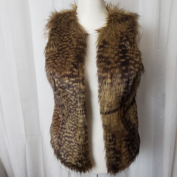 Mossimo Supply Co. Jackets & Blazers - Mossimo Fur Vest Size Small/Petite